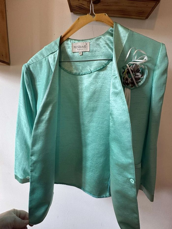 Ensemble jupe tee shirt veste