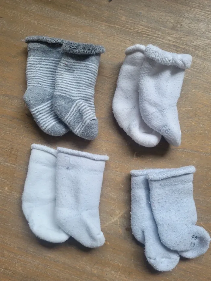Lot chaussettes épaisses naissance Petit Bateau