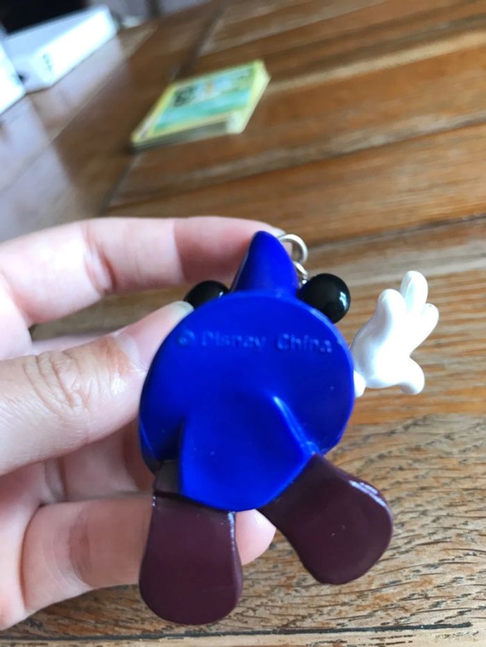 Porte clé figurine disney land paris 20 ans - photo numéro 5