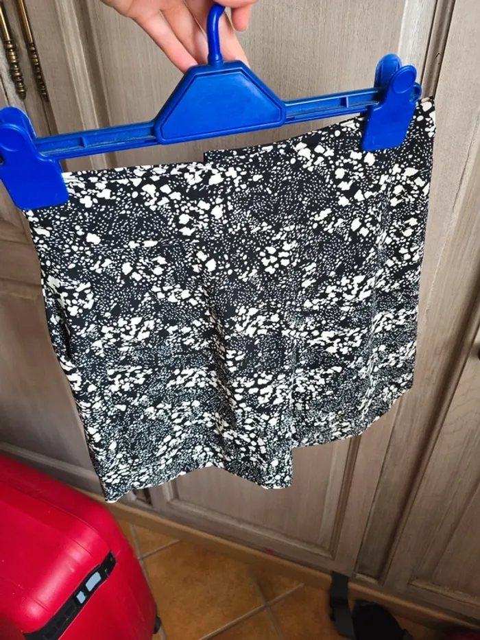 Short h&m taille 34 - photo numéro 4