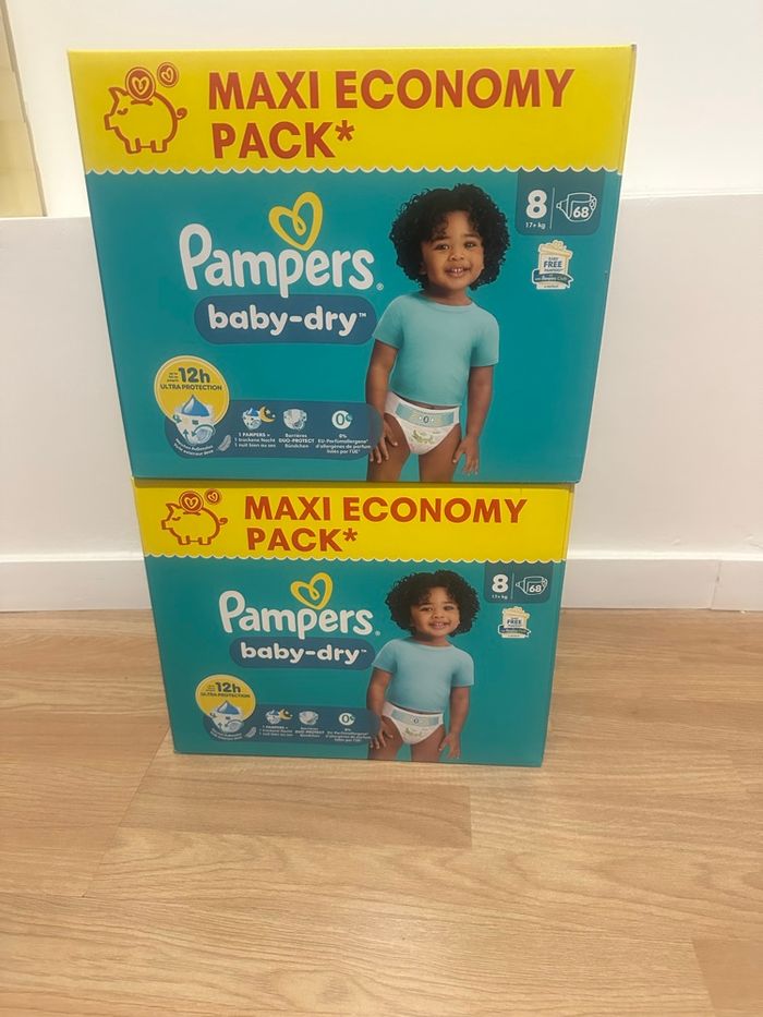 Pampers taille 8/136 couches