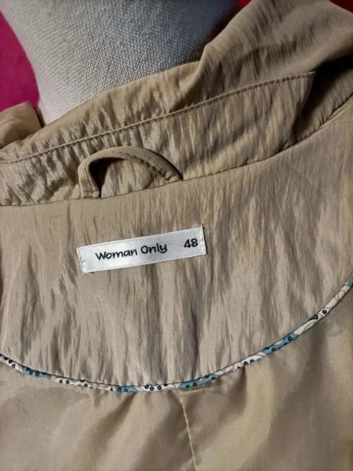 Trench mi-long beige irisé/satiné avec ceinture taille 48 Woman Only - photo numéro 5