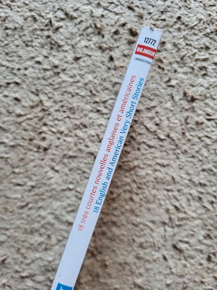 Livre bilingue Français / anglais 18 très courtes nouvelles anglaises et américaines - photo numéro 4