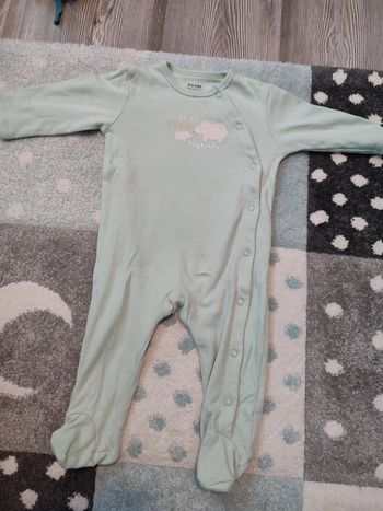Pyjama neuf Kiabi taille 9 mois