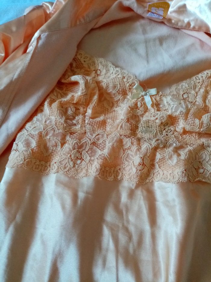 Ensemble peignoir et nuisette satin Etam 44 - photo numéro 6