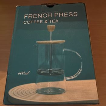 1 cafetière à piston neuf