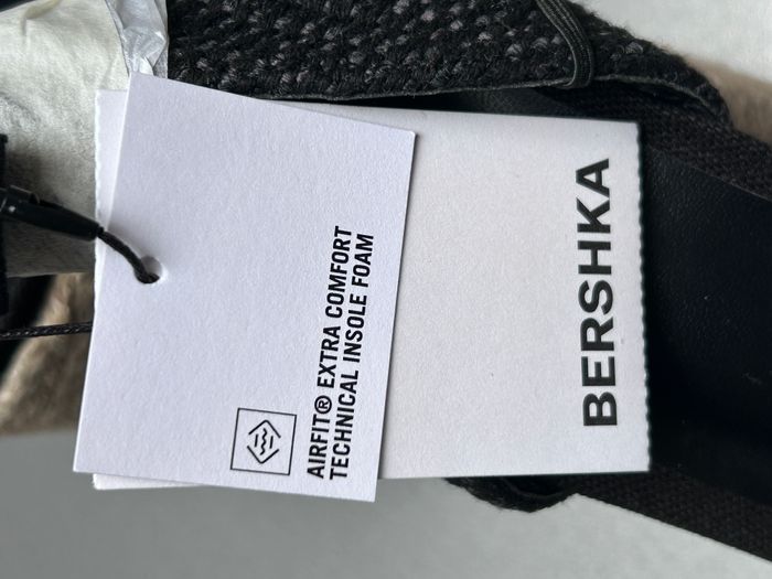 Sandales noires compensées à talons Bershka - Pointure 40 - photo numéro 9