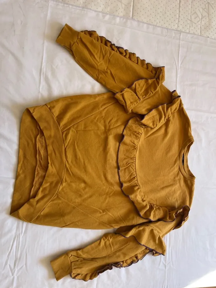 Sweat moutarde bershka s