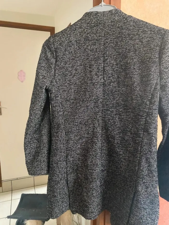 Blazer long femme Zara – Taille 36 – Élégance minimaliste & look structuré - photo numéro 8