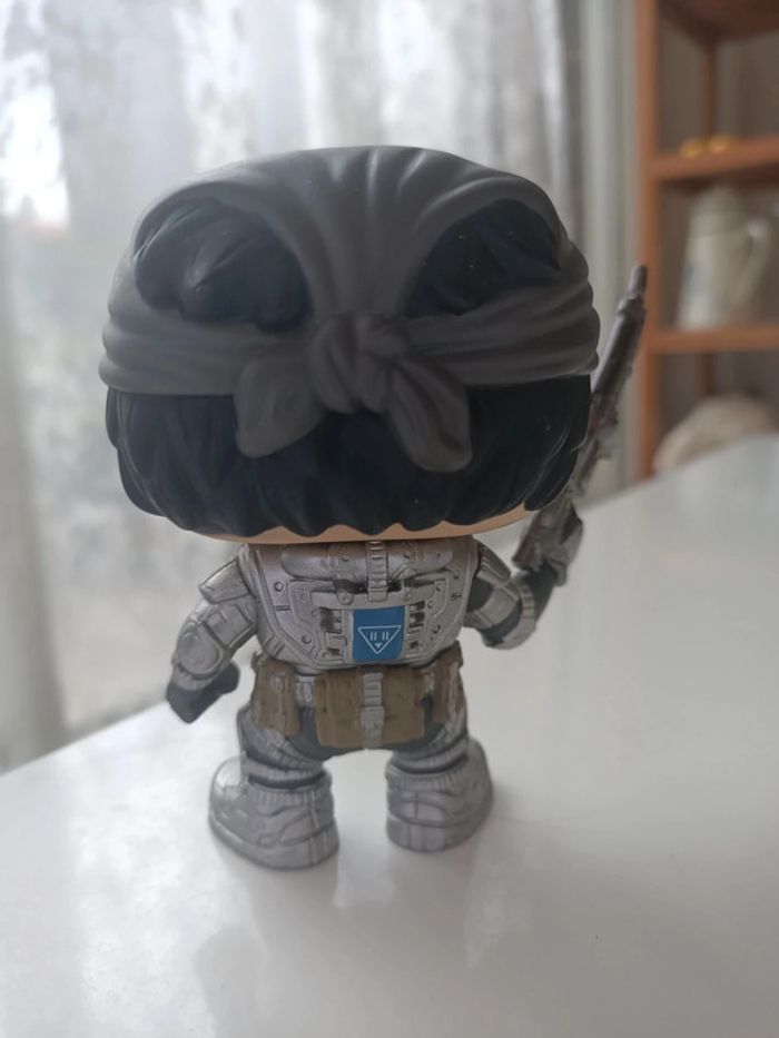 Figurine Funko pop games gears of war n°112 Marcus Fenix - photo numéro 10