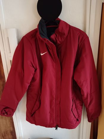 Monteau Nike