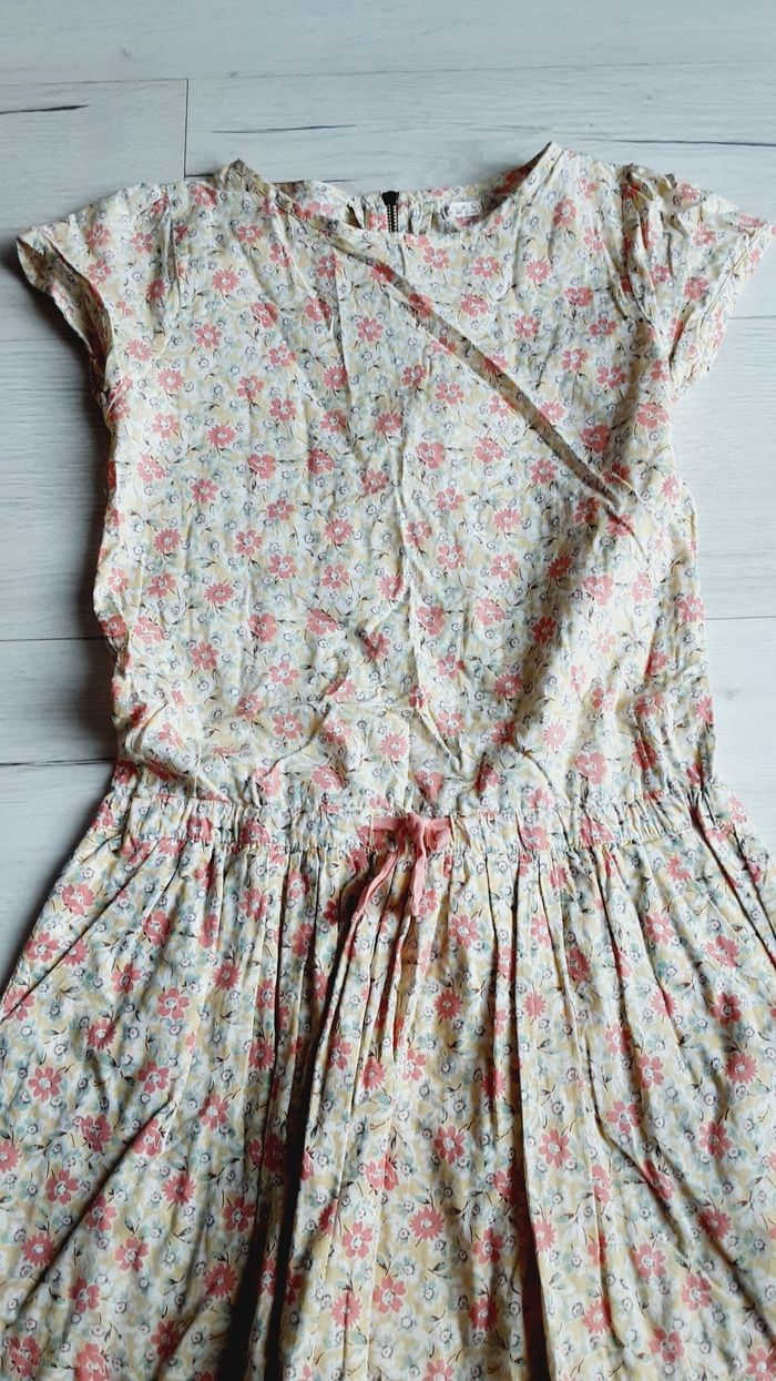 Vêtement fille robe motifs fleurs CFK 10 ans - photo numéro 2