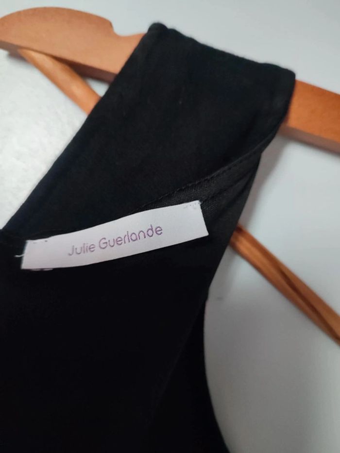 Robe courte noir motifs fleurie Julie Guerlande taille 42 - photo numéro 5