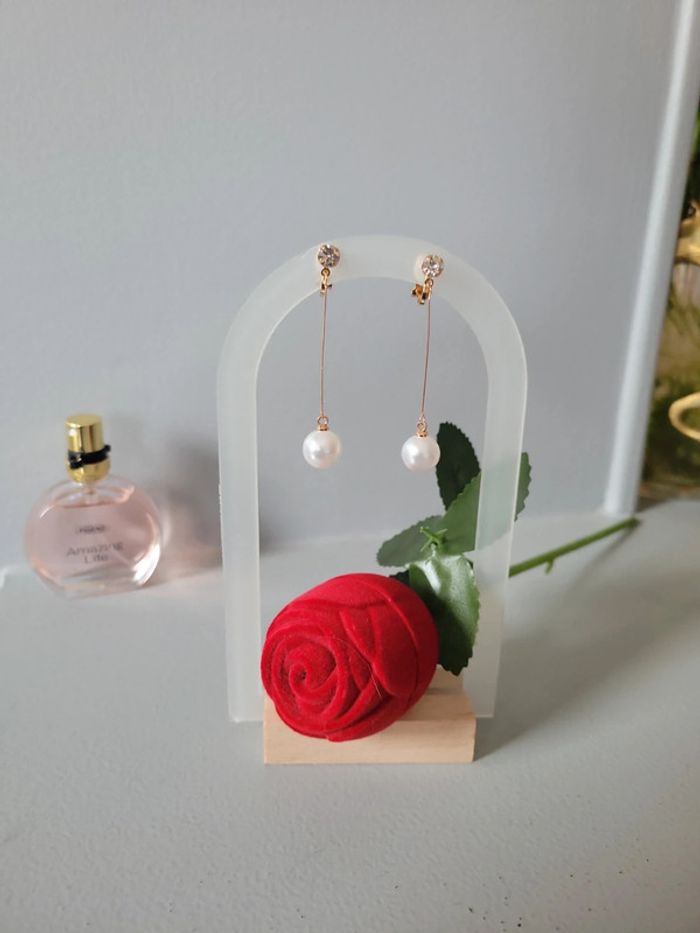 Clips fins et délicats perles blanches - photo numéro 6