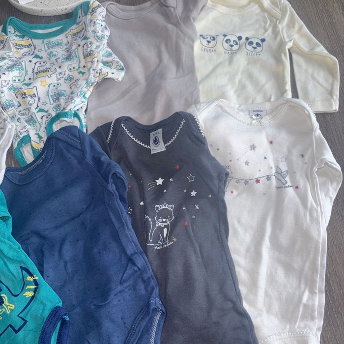 Lot bodys 3 mois - photo numéro 3