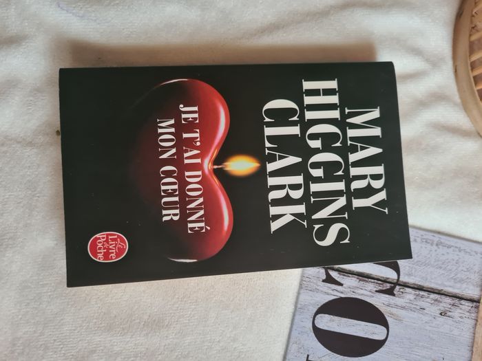 Livre Mary Higgins Clark - photo numéro 2