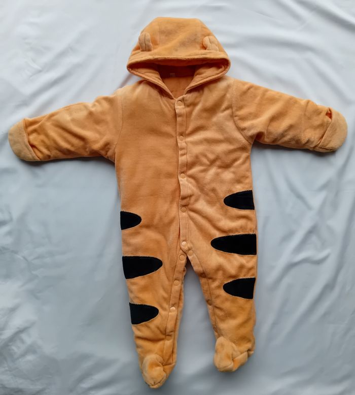 Combinaison motif tigre tigrou