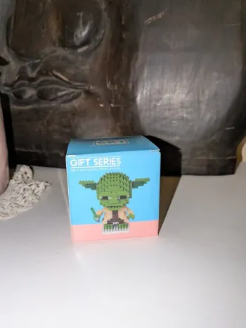 Minifigurine Yoda à construire – Mini Lego non officiel