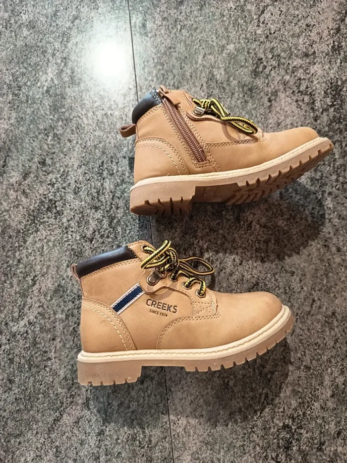 Chaussures pointure 26 creeks - photo numéro 2
