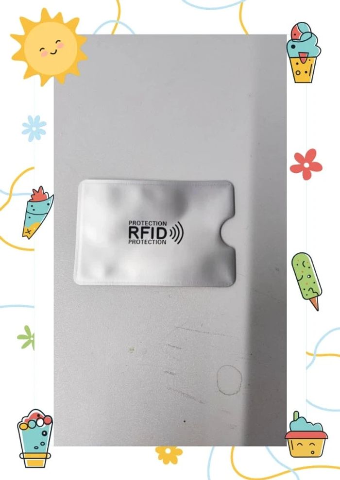 Porte carte RFID protection
pour protéger votre carte bancaire du piratage sans contact