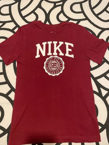 T-shirt imprimé bordeaux Nike