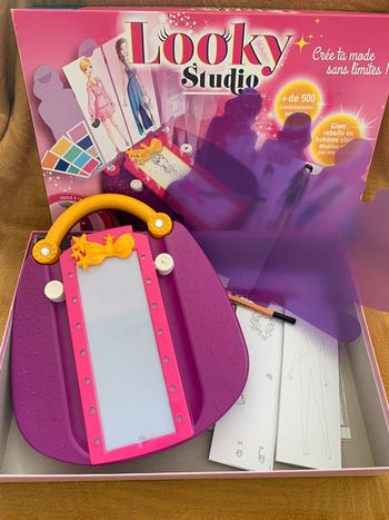 Looky Studio Ravensburger