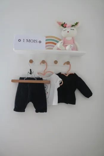 Ensemble haut Obaïbi et jogging/gilet Kiabi 1 mois