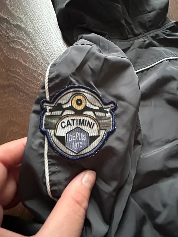 Veste légère mi saison coupe vent imperméable avec capuche garcon Catimini taille 4 ans - photo numéro 2