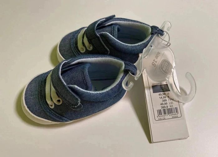 Chaussons scratch jeans bébé 18 - photo numéro 2