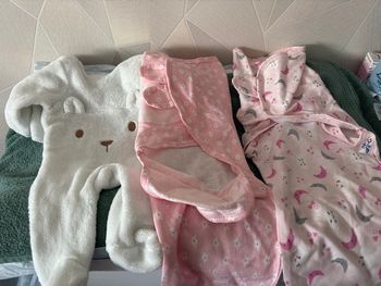 Vêtement en taille 1 Mois fille 