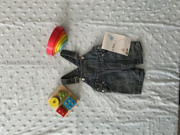 salopette short en jean bleu pressions entre les jambes 6 mois obaibi