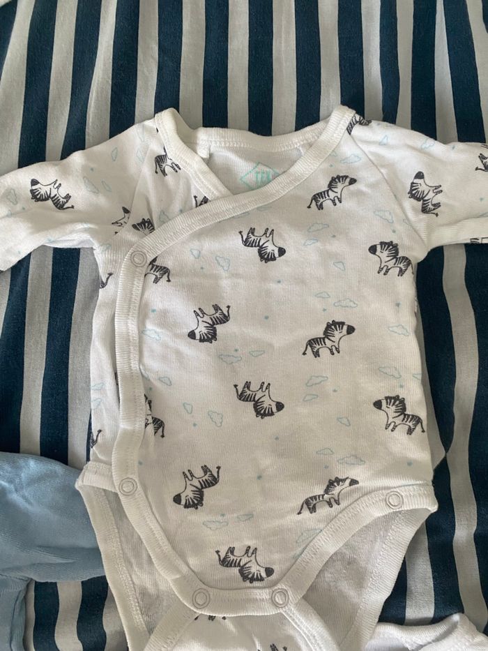 Bodies bébé - photo numéro 3