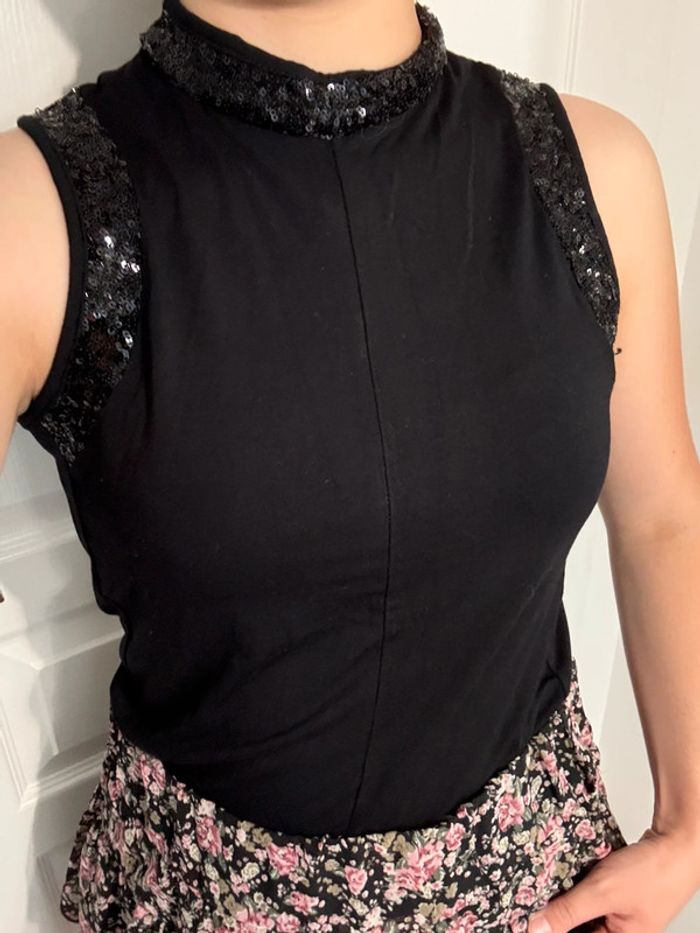 Ensemble été top noir Promod et jupe fleurie Mim M très bon état🖤 - photo numéro 3
