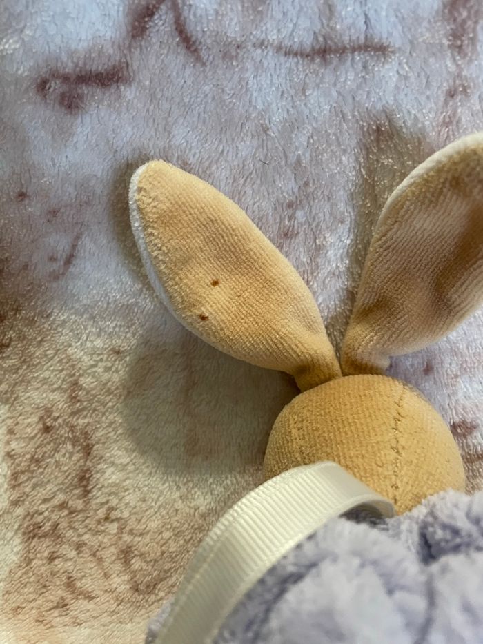 Peluche Doudou boule lapin marron violet mauve Plume Kaloo - photo numéro 3