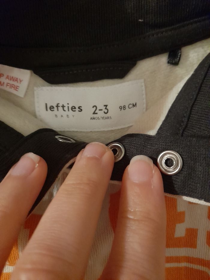 Lot de pulls - photo numéro 4