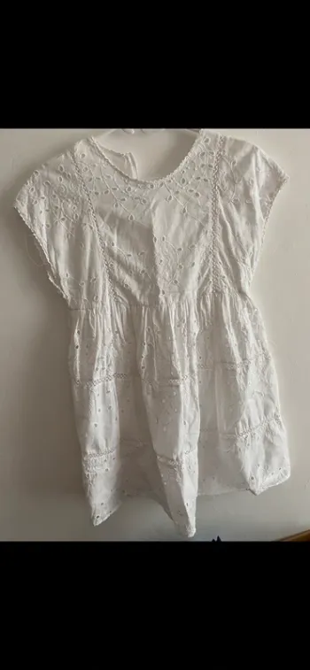 Robe short en broderie