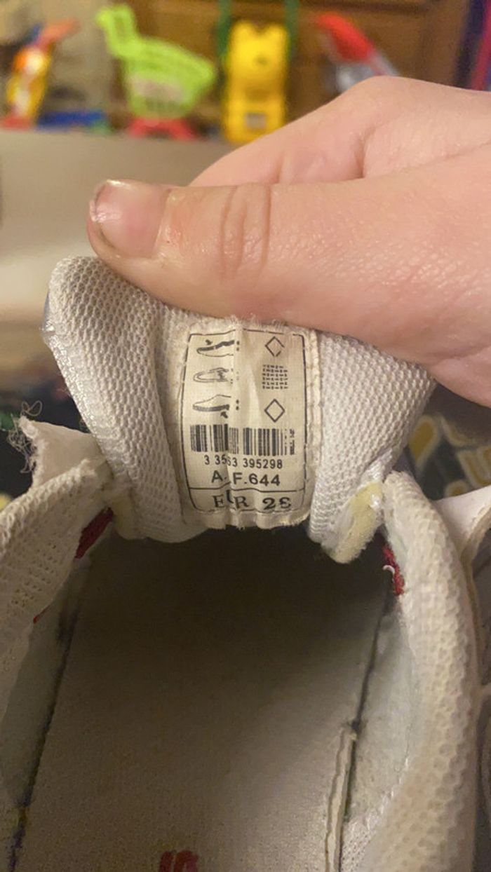 Chaussures Airness Taille 28 - photo numéro 9