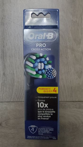 Brossettes oral b ×4.