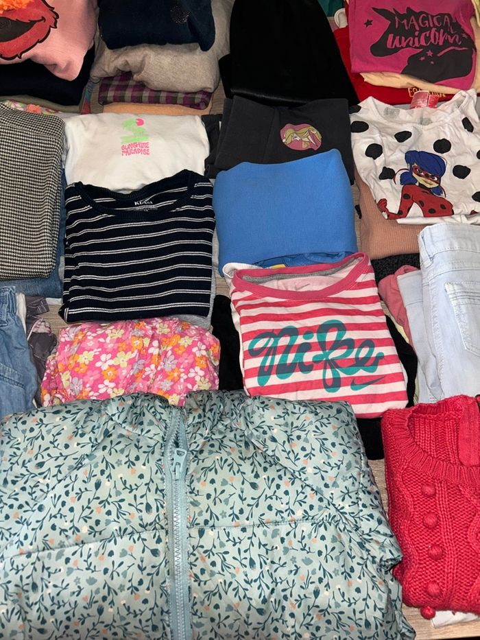 Gros lot de 90 vêtements fille - photo numéro 8