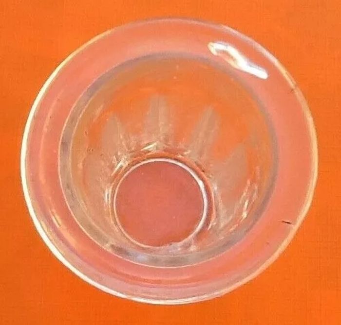 Ancien pot à confiture   Verre épais - photo numéro 2