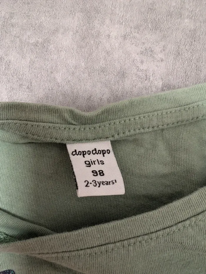 T-shirt bébé fille 2/3 ans comme NEUF - photo numéro 2