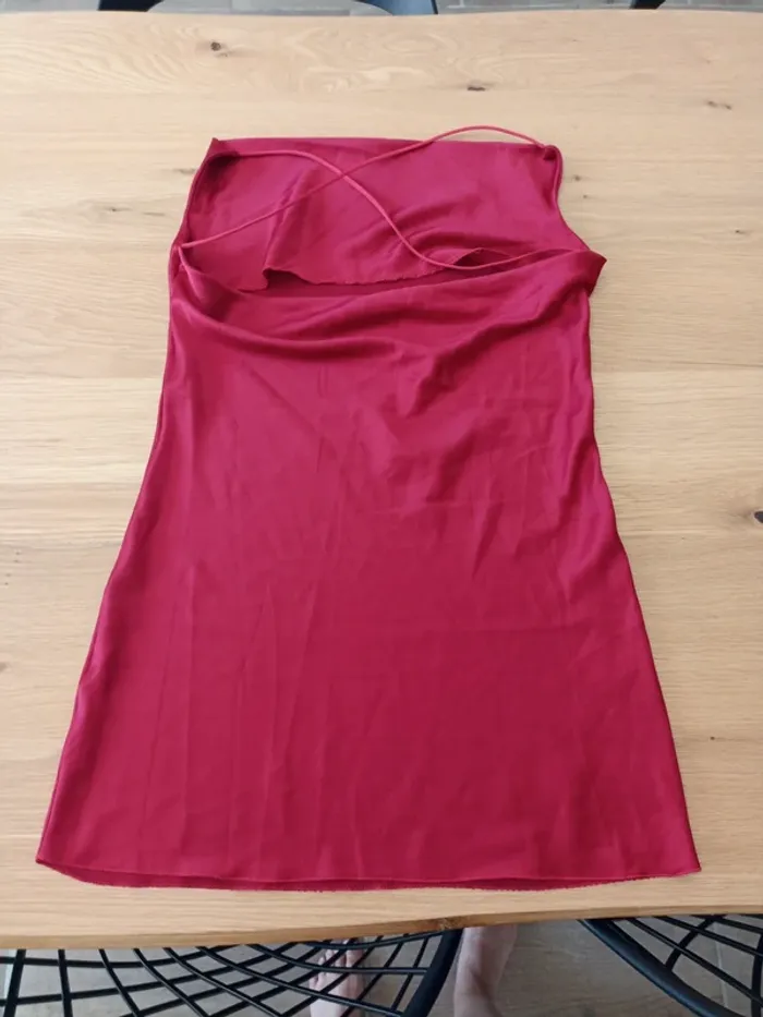 Robe rouge - photo numéro 3