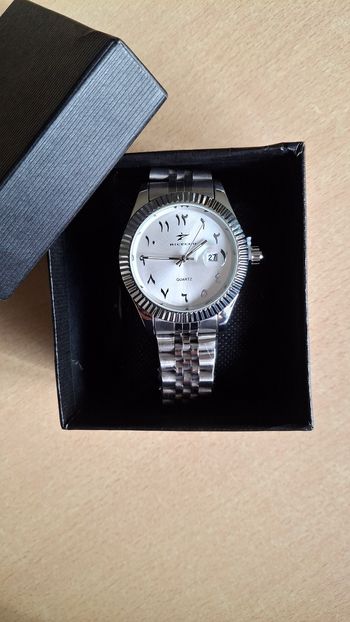 Montre arabic dial gris clair pour homme