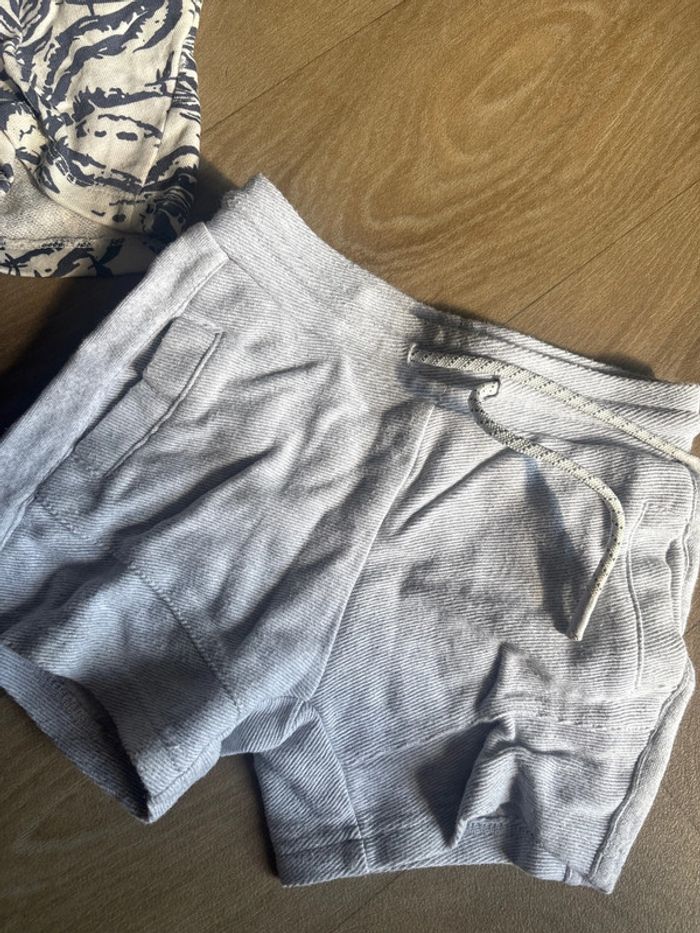 Lot 12 vêtements garçons 4 ans - photo numéro 7