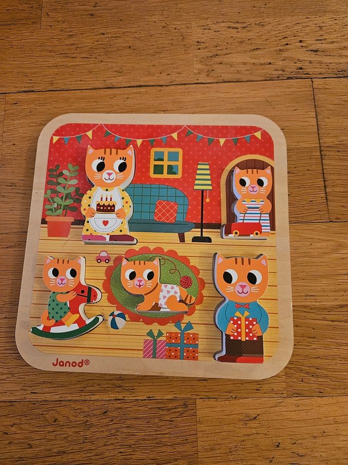 Puzzle famille chat en bois Janod