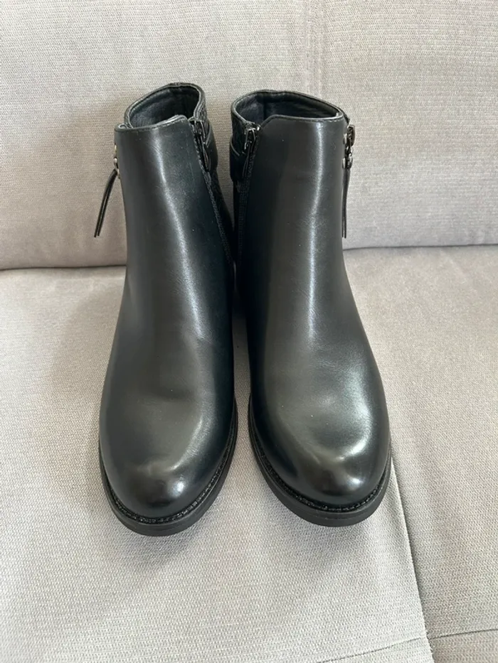 Bottines neuves taille 39 - photo numéro 2