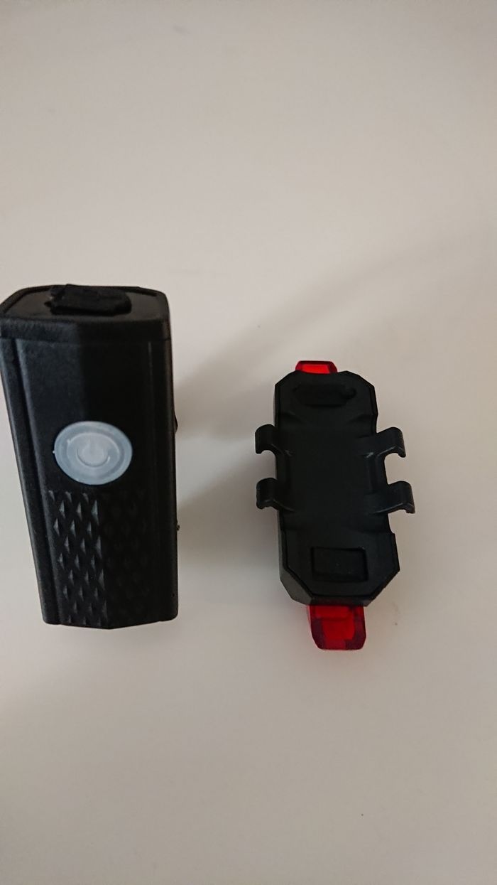 Lampe éclairage vélo trottinette avant et arrière rechargeable - photo numéro 4