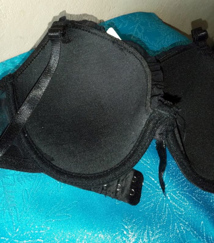 soutien gorge noir femme taille 100C - photo numéro 3