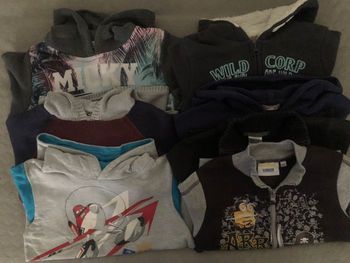 Lot de 6 sweats et gilets 4 ans 