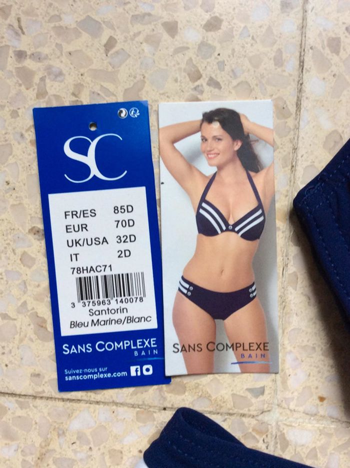 bikini bleu/blanc NEUF (n°44) - photo numéro 2